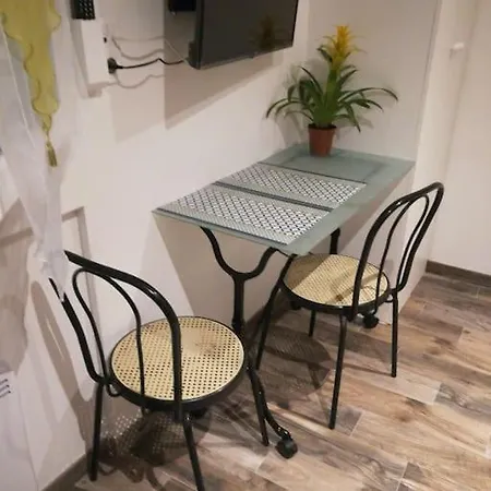 D'hotes Climatise Apartment